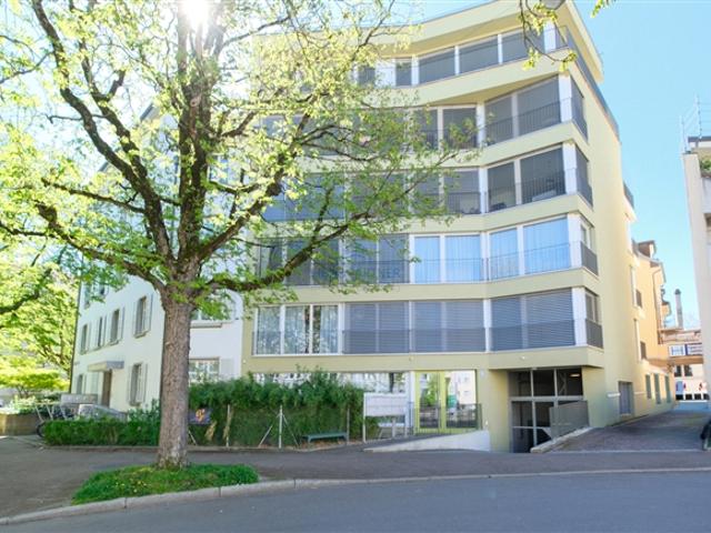 Stilvoll wohnen mit Licht, Raum und Komfort