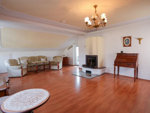 Stilvoll & großzügig – 3 Zimmer Wohnung mit Kamin & Terrasse in Waiblingen