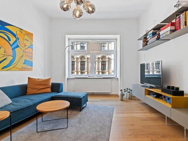 Stilvoll renovierte Altbauwohnung im 3.Bezirk. Citynaher Lifestyle mit besonderem Flair