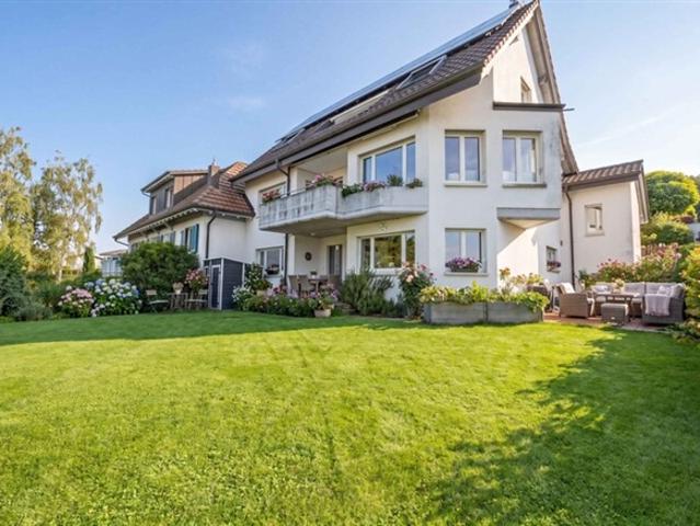STILVOLL RENOVIERTES FAMILIENHAUS MIT VIEL WOHNQUALITÄT