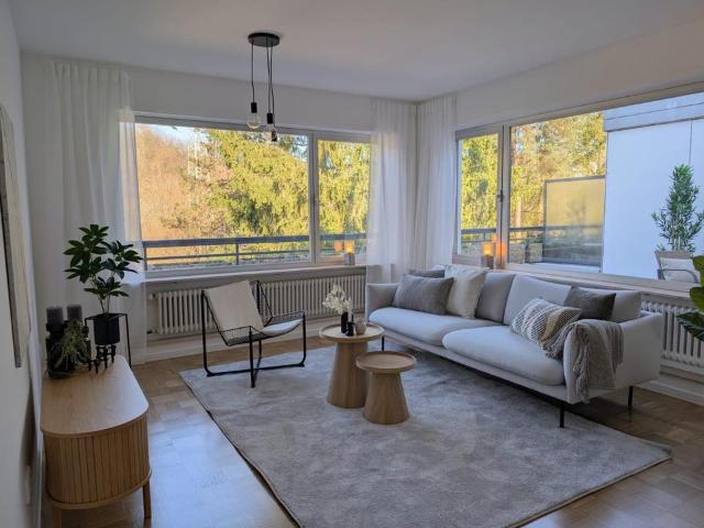 Stilvoll sanierte 3,5 Zimmer Wohnung mit Balkon in Bochum Weitmar