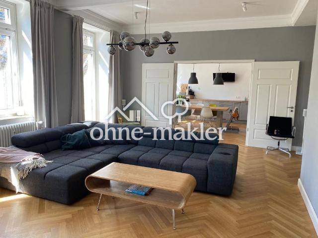 Stilvoll sanierte Altbau Charme mit modernen und luxuriösen Highlights