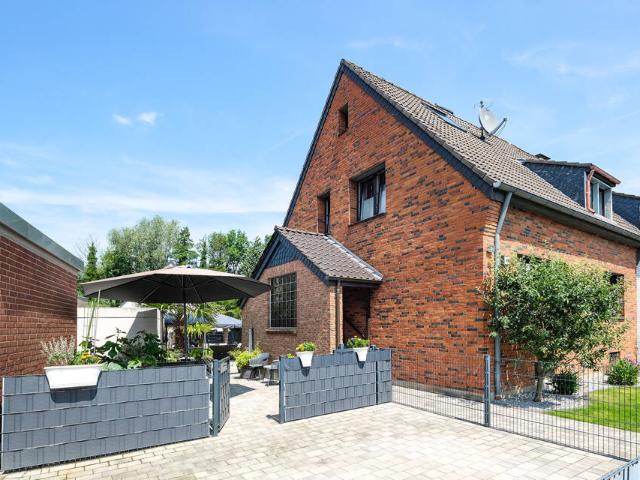 Stilvoll saniertes Familienidyll mit Pool