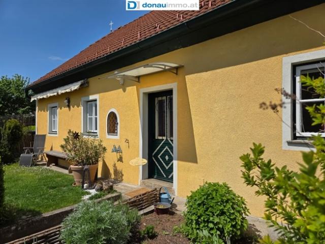 Stilvoll saniertes Landhaus mit besonderer Ausstrahlung