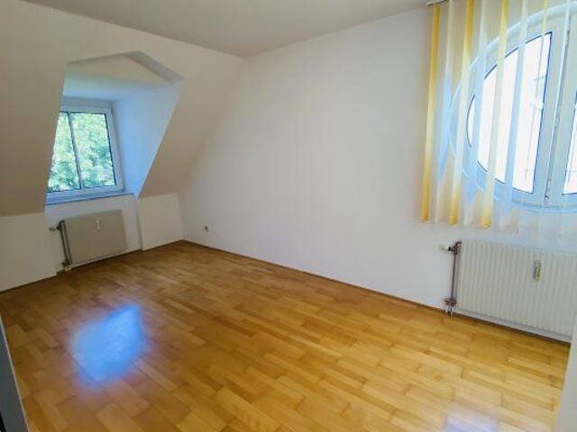 Stilvolle 3 Zimmer Maisonette mit Terrasse in grüner Ruhelage – Wohnen im Herzen von Döbling
