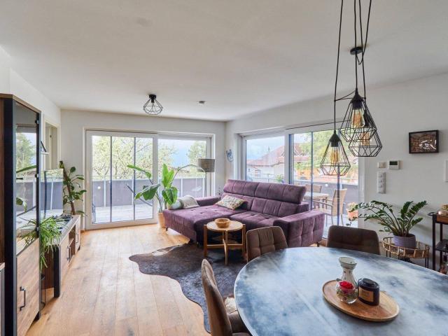 Stilvolle 3 Zimmer Wohnung mit großem Sonnenbalkon in ruhiger Lage von Telfs