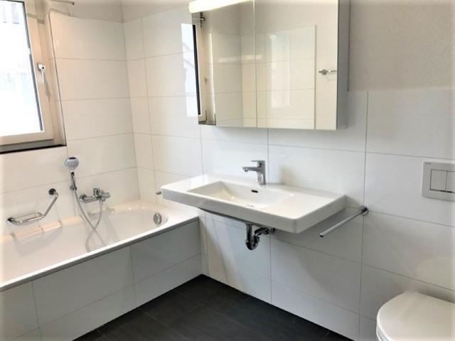 Stilvolle 2½ Zimmer Gartenwohnung nahe Wil modern, zentral und komfortabel