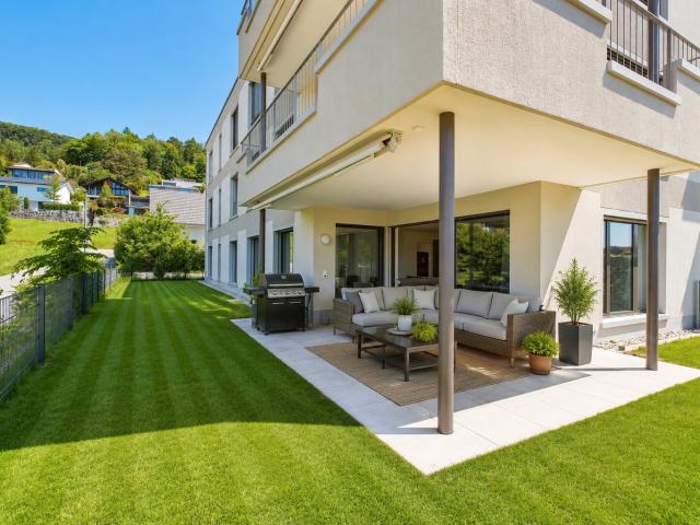 STILVOLLE 4.5 ZIMMER GARTENWOHNUNG MIT GROSSER TERRASSE