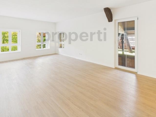 Stilvolle 5.5 Zimmer Wohnung mit Balkon in Bolligen