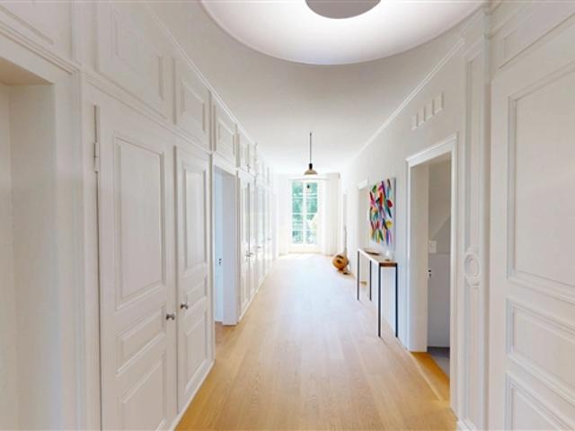 Stilvolle 5.5 Zimmer Wohnung mit privilegierter Aussicht