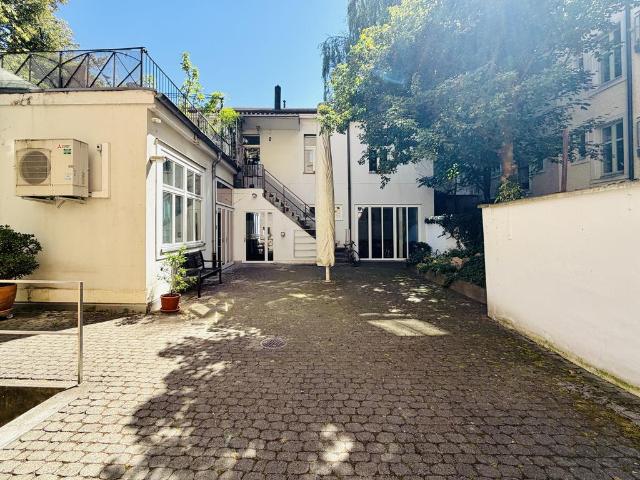 Stilvolle Altbauwohnung mit Charme Grosszügiges Wohnen