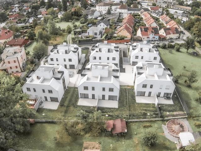 Die letzten 4 Häuser Exklusives Wohnen auf Eigengrund mit Keller, Tiefgarage und beeindruckender Dachterasse!