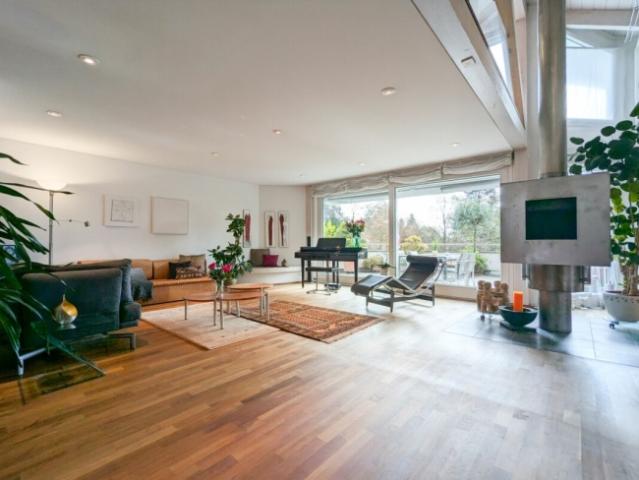 STILVOLLE DACHMAISONETTE MIT ALLEM, WAS DAS HERZ BEGEHRT
