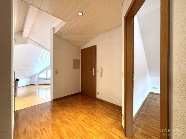 Stilvolle Dachgeschoss Wohnung mit Loft Charakter & Status Garantie
