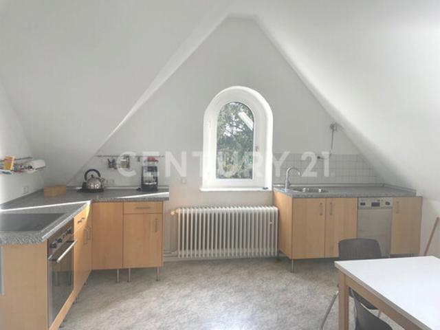 Stilvolle Dachgeschosswohnung mit Altbau Charme in begehrter Lage von Dortmund Aplerbeck