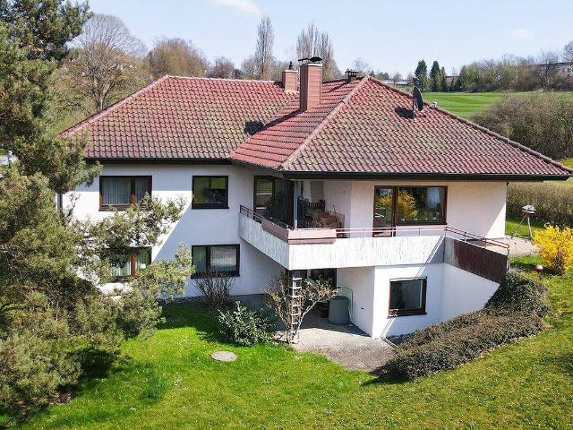 Stilvolle Fabrikantenvilla mit Wellnessbereich, Einliegerwohnung und großzügigem Grundstück
