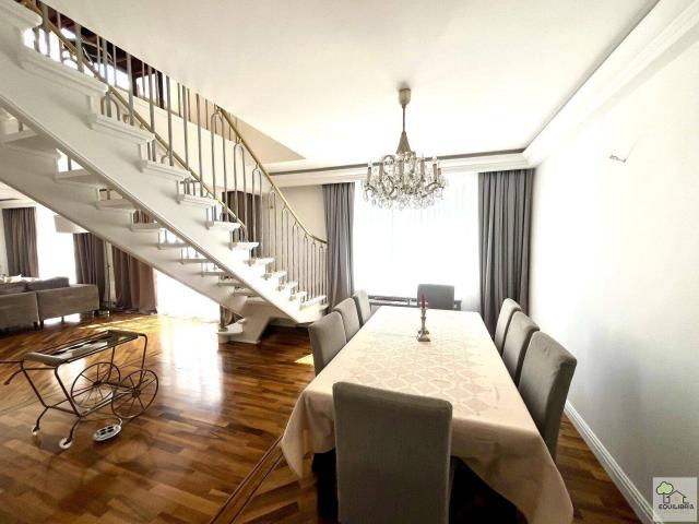 Stilvolle Maisonette in 1190 Wien: 228m² Luxus mit Sauna,Terrasse und Garage!