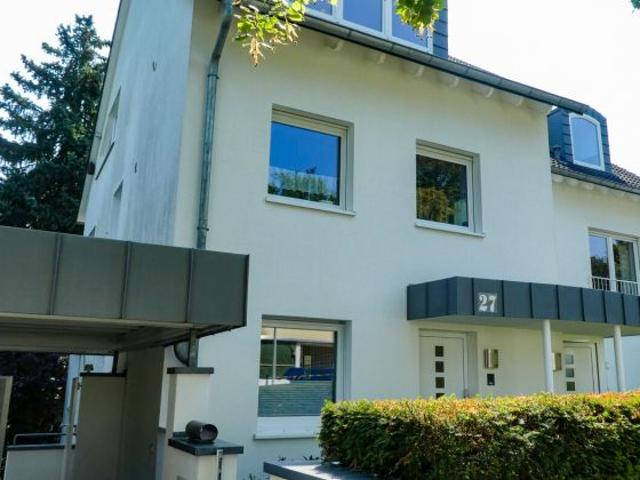 Stilvolle Maisonetten Wohnung mit Einliegerwohnung im Speckgürtel von Frankfurt, mit Dachterrasse!