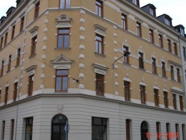 Stilvolle sanierte Altbauwohnung mit Stuck und Parkett auf ca. 54 m²