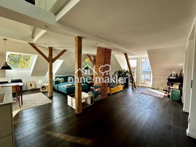 Stilvolle Penthouse Wohnung mit Galerie, Terrasse & Balkon – 150qm in zentraler Lage von Esslingen