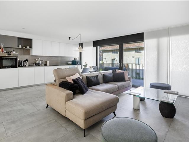 Stilvolle Wohnung in einer Eigentumswohnung mit Pool