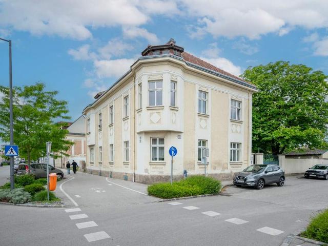 Stilvolles Mehrfamilienhaus mit großem Grundstück & Entwicklungspotenzial in Leobersdorf