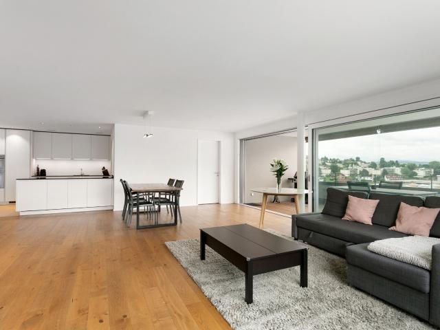 Stilvolles Familienheim mit Weitblick und Raum | dreamo. Ch