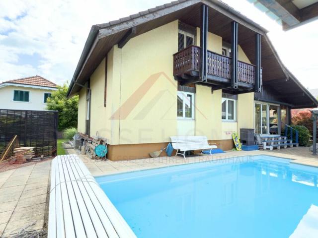 Stilvolles Familienidyll mit Pool & Sauna – charmantes Einfamilienhaus in ruhiger Lage in Kestenholz