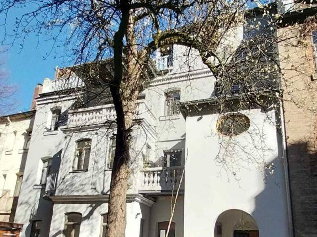 Stilvolles Stadthaus mit Jugendstil Charme und moderner Wärmepumpe im Herzen Fürths