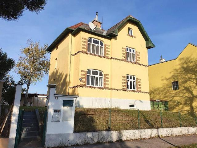 stilvolles und zentral gelegenes Wohnhaus günstige Finanzierungsmöglichkeiten!