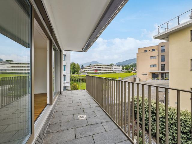 Stilvolles Wohnen mit Sonnenbalkon | dreamo. Ch