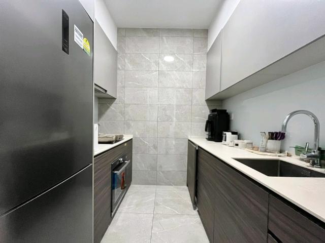 Stirling Residences Condominium For Sale, $1,800,000, 2 Bed 2 Bath 678 sqft $2,655.00 psf