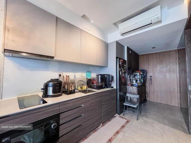 Stirling Residences D3, Apartment