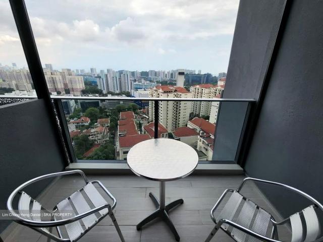 Stirling Residences D3, Apartment