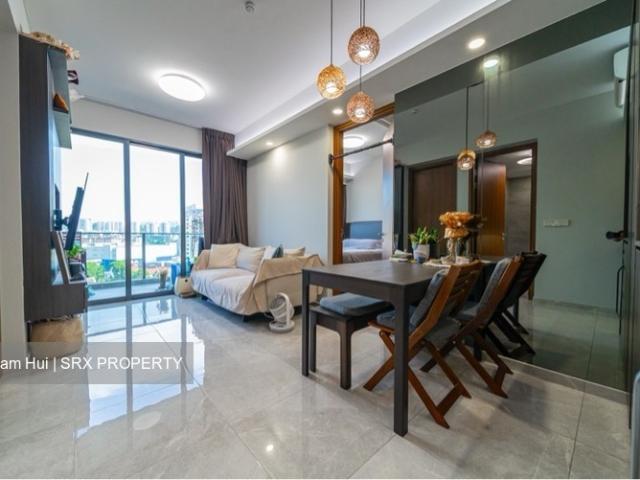 Stirling Residences D3, Apartment
