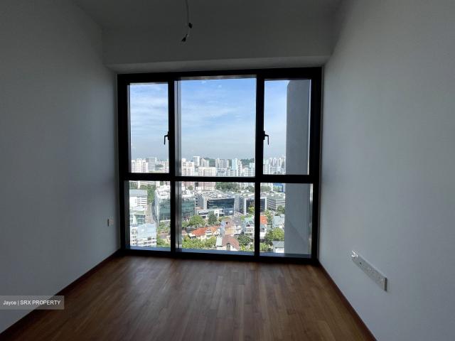 Stirling Residences D3, Apartment