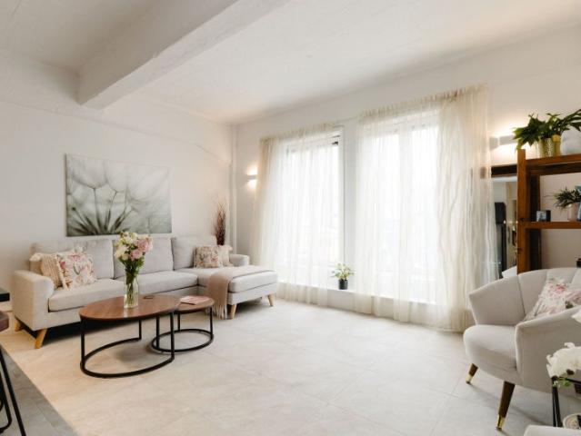 STLYISH CITY APARTMENT!