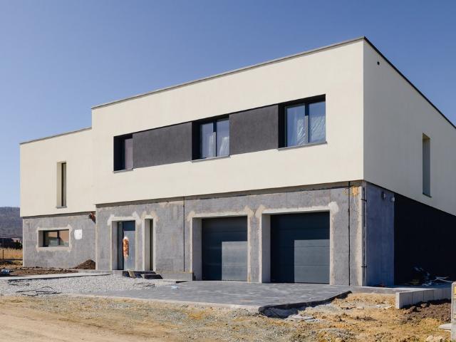 Strzegomiany, 375 m2