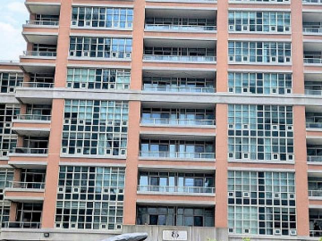 Strachan And King St W,on 2 Bdr 2 Bth
