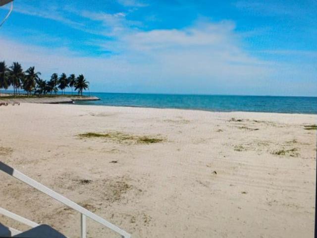 Straight To The Beach Paradise Lagoon Apartment Corus Paradise PD