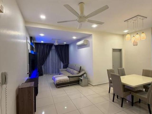 STRAITS GARDEN CONDO for rent bu 1323sf Good condition