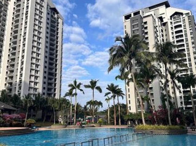Straits View Condominium Permas Jaya Fully Furnished FOR SALE