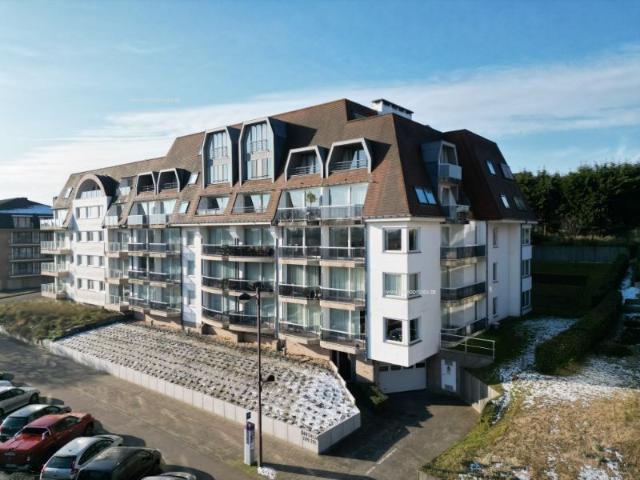 Stralend hoekappartement in het hart van Oostduinkerke bad