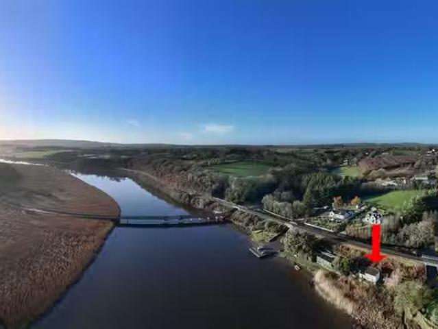 Strand Road, Killurin, Wexford Town, Wexford, Y21 YR52