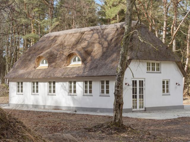 Strandgården 1