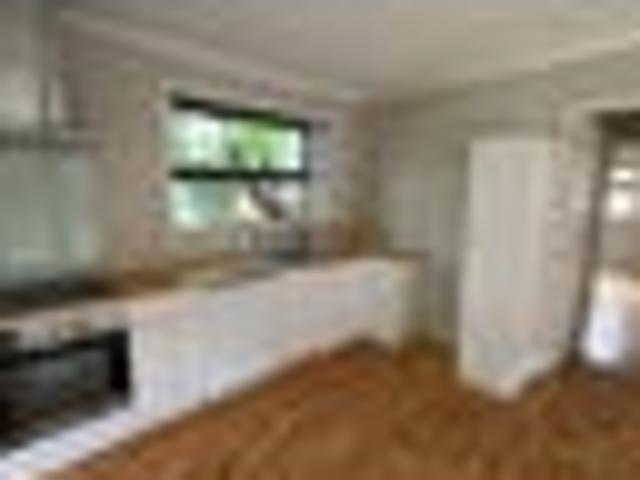 Strandon, 2 bedrooms, $550 pw