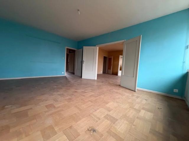 STRASBOURG CONTADES: 5 PIÈCES À RENOVER