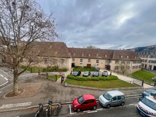 STRASBOURG: Rue des Glacières 1 Pièce