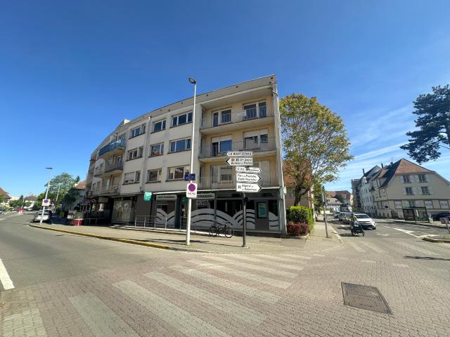 Strasbourg Robertsau Boecklin Appartement rénové 4 5 pièces avec balcons 85,39 m2