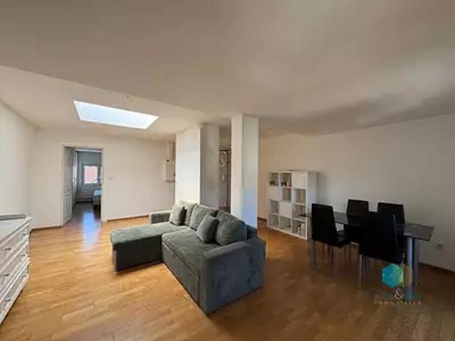 Strasbourg 67000 Location appartement 1 pièce t1 au dernier étage